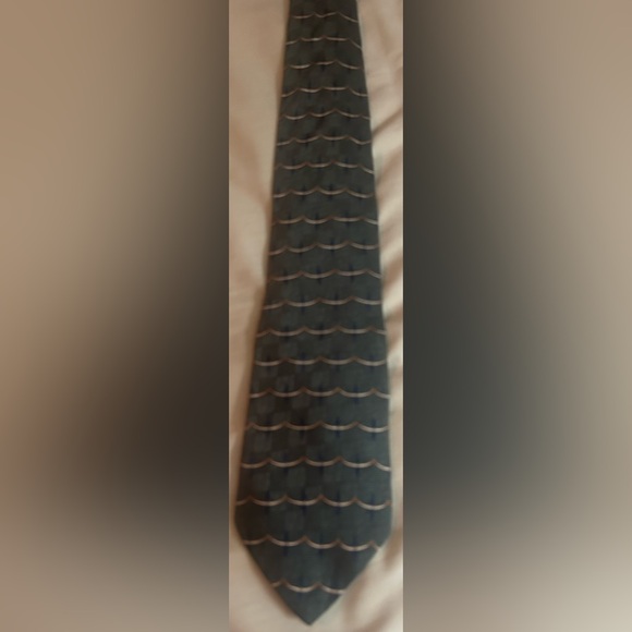 Men’s Tie. Bill Blass NEO. EUC - Picture 1 of 3